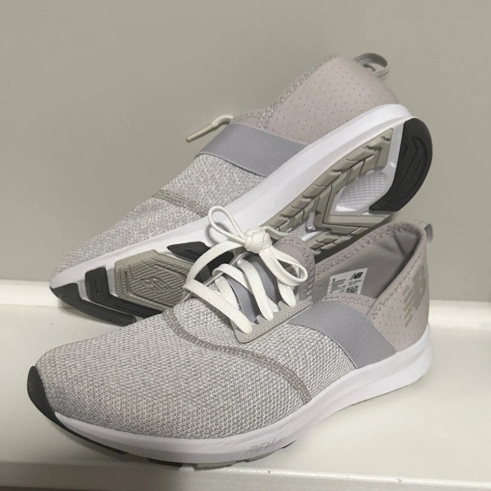 New Balance Women's Light Gray Sneakers - Picture 1 of 6